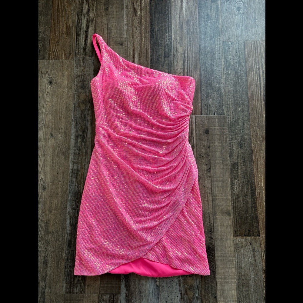 NWOT LN LA FEMME Barbie Pink Sequin Short One Shoulder Cocktail Dress 6 S M